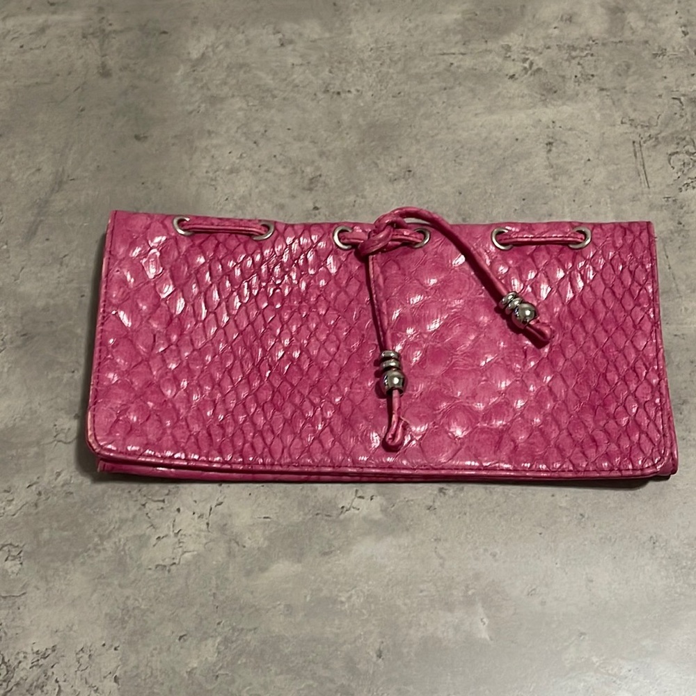 Jessica Simpson clutch hot pink